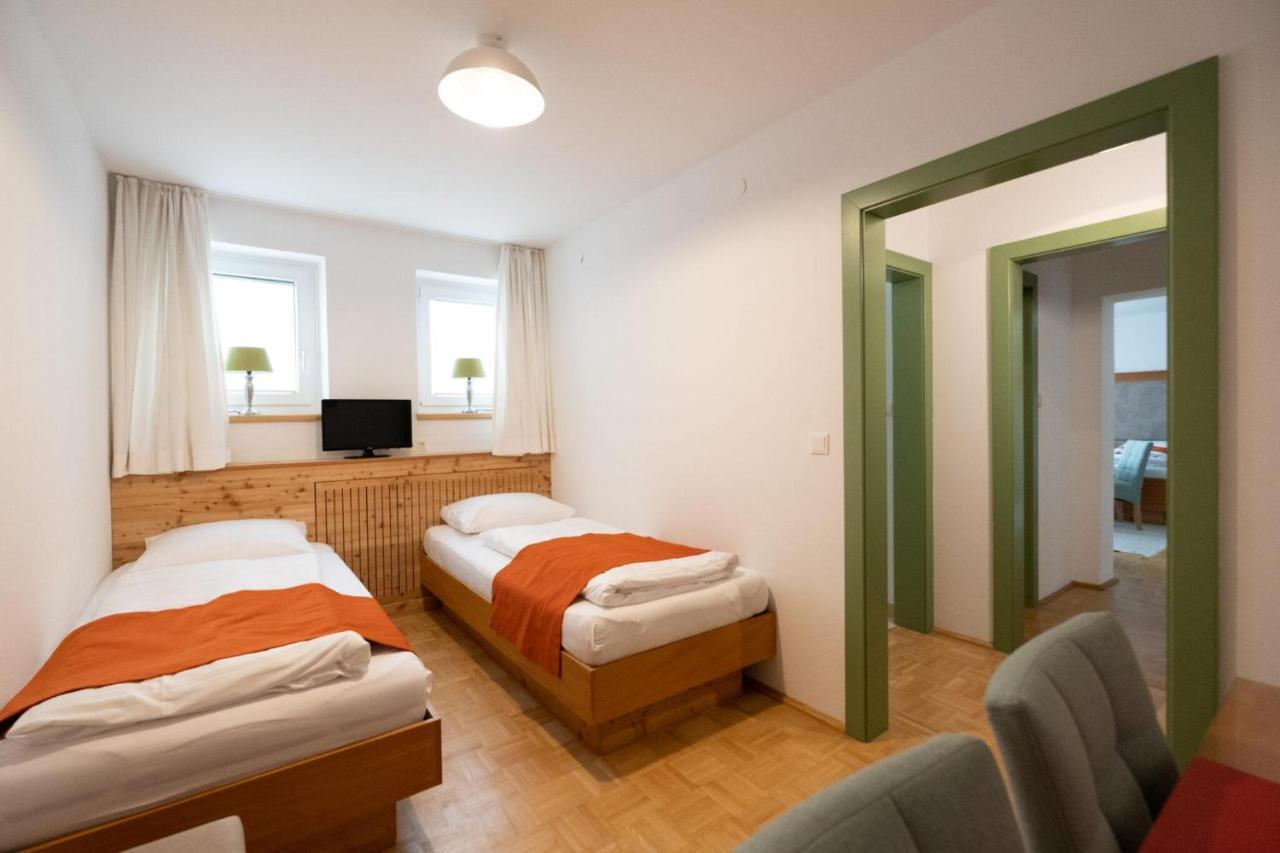 Santner, Hotel Eugendorf Exterior photo